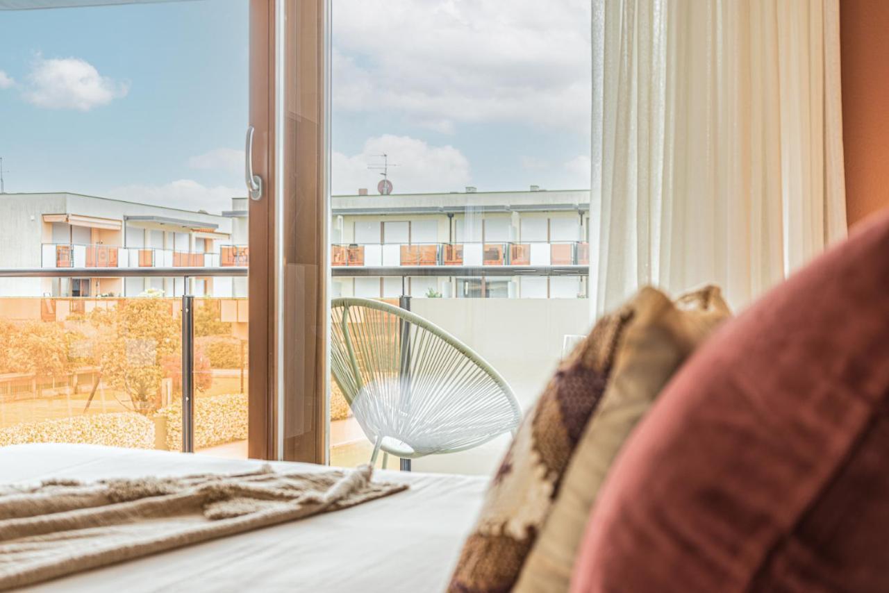 Hygge Family Apartment - One Step Away From The Lake!!! Sirmione Kültér fotó