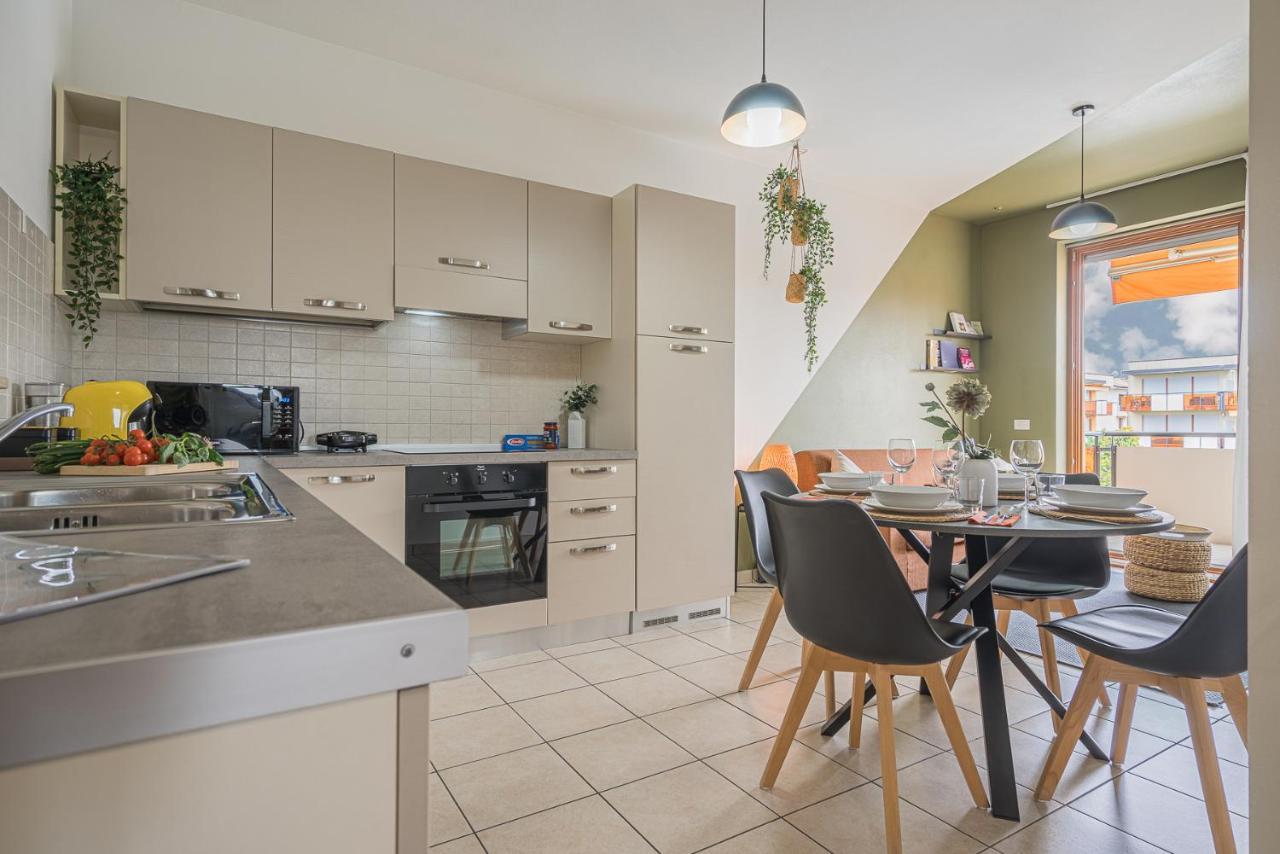 Hygge Family Apartment - One Step Away From The Lake!!! Sirmione Kültér fotó
