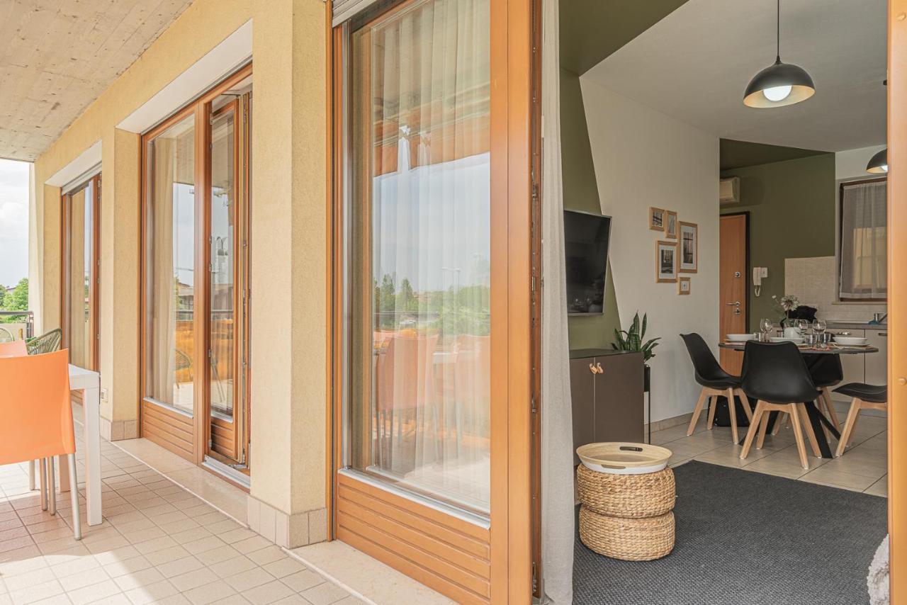 Hygge Family Apartment - One Step Away From The Lake!!! Sirmione Kültér fotó