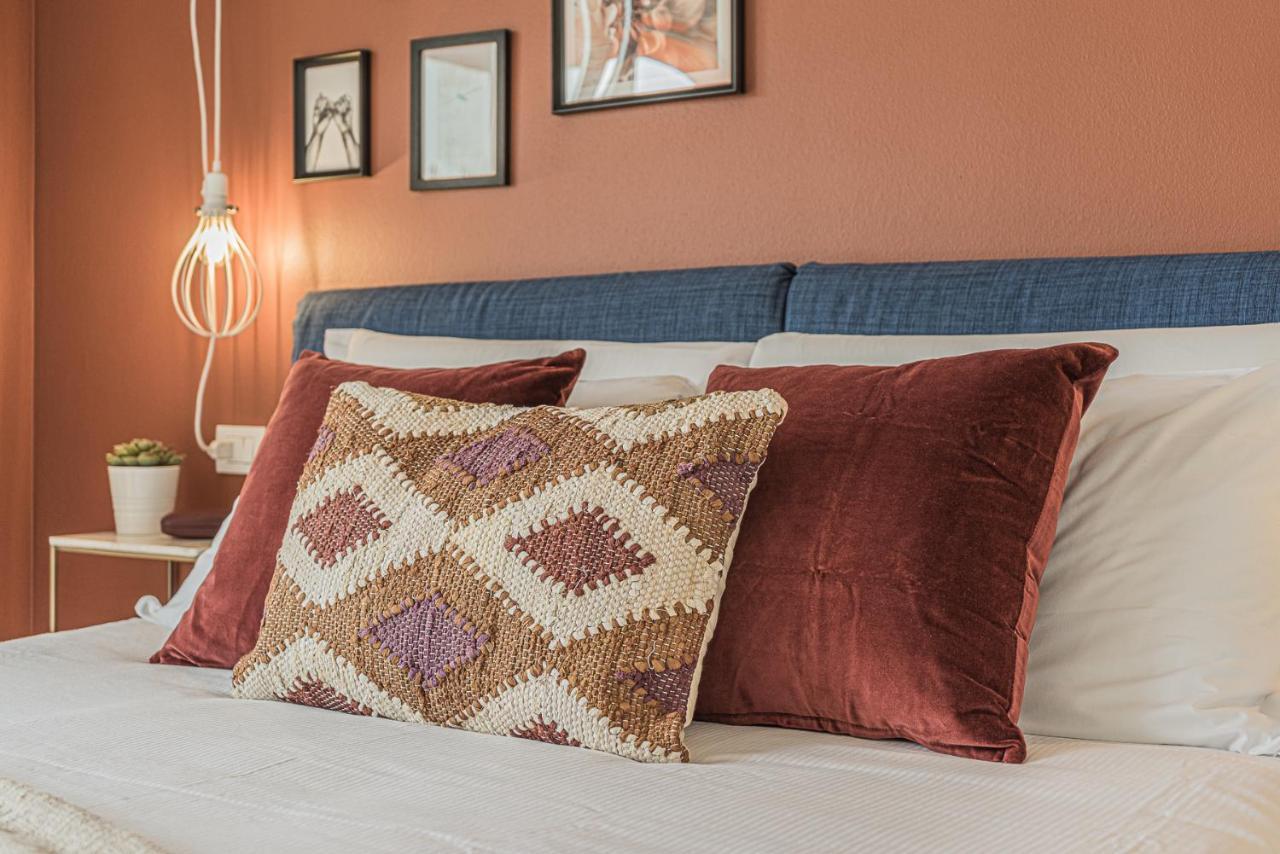 Hygge Family Apartment - One Step Away From The Lake!!! Sirmione Kültér fotó